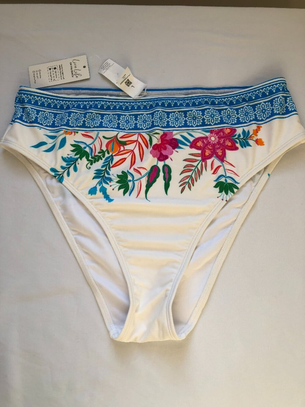 NWT Cupshe Bikini Bottom Tropical-Themed Size Large